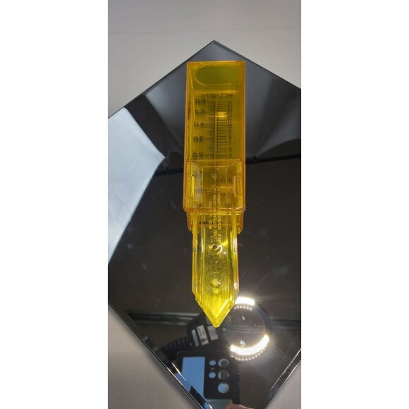 Acurite Rain Gauge Acrylic Measuring Tool Yard Garden 6'' Yellow - Picture 2 of 3